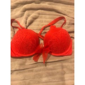 VS RED LACE PUSH UP BRA